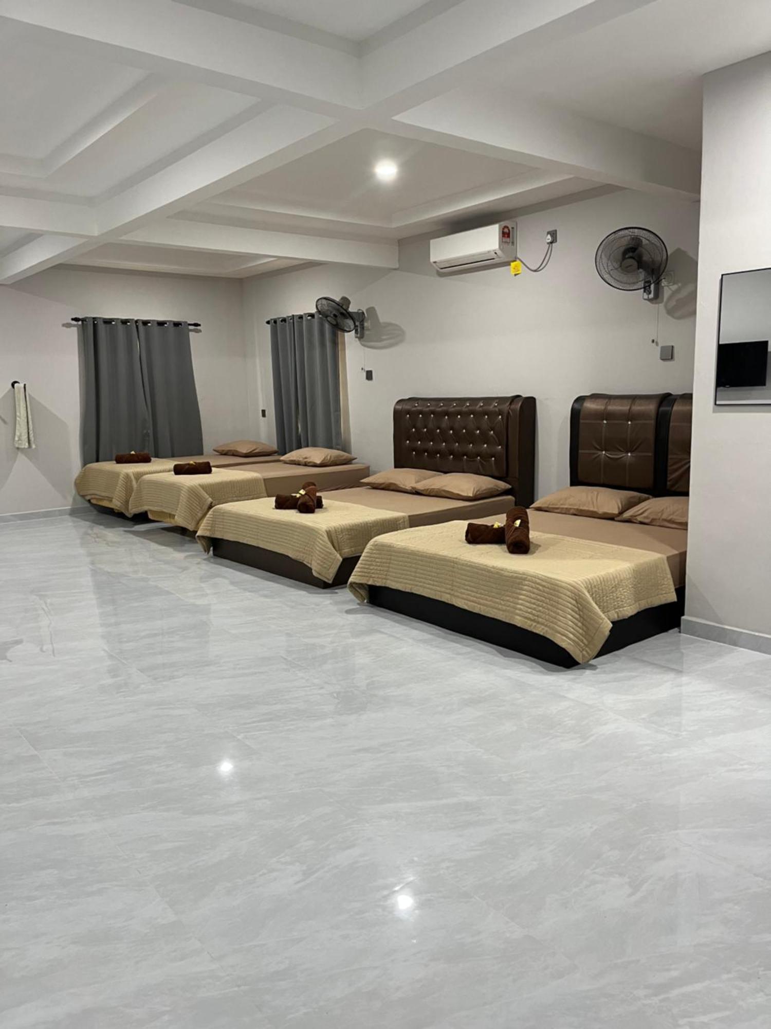 Razak Guest House Setiu Buitenkant foto